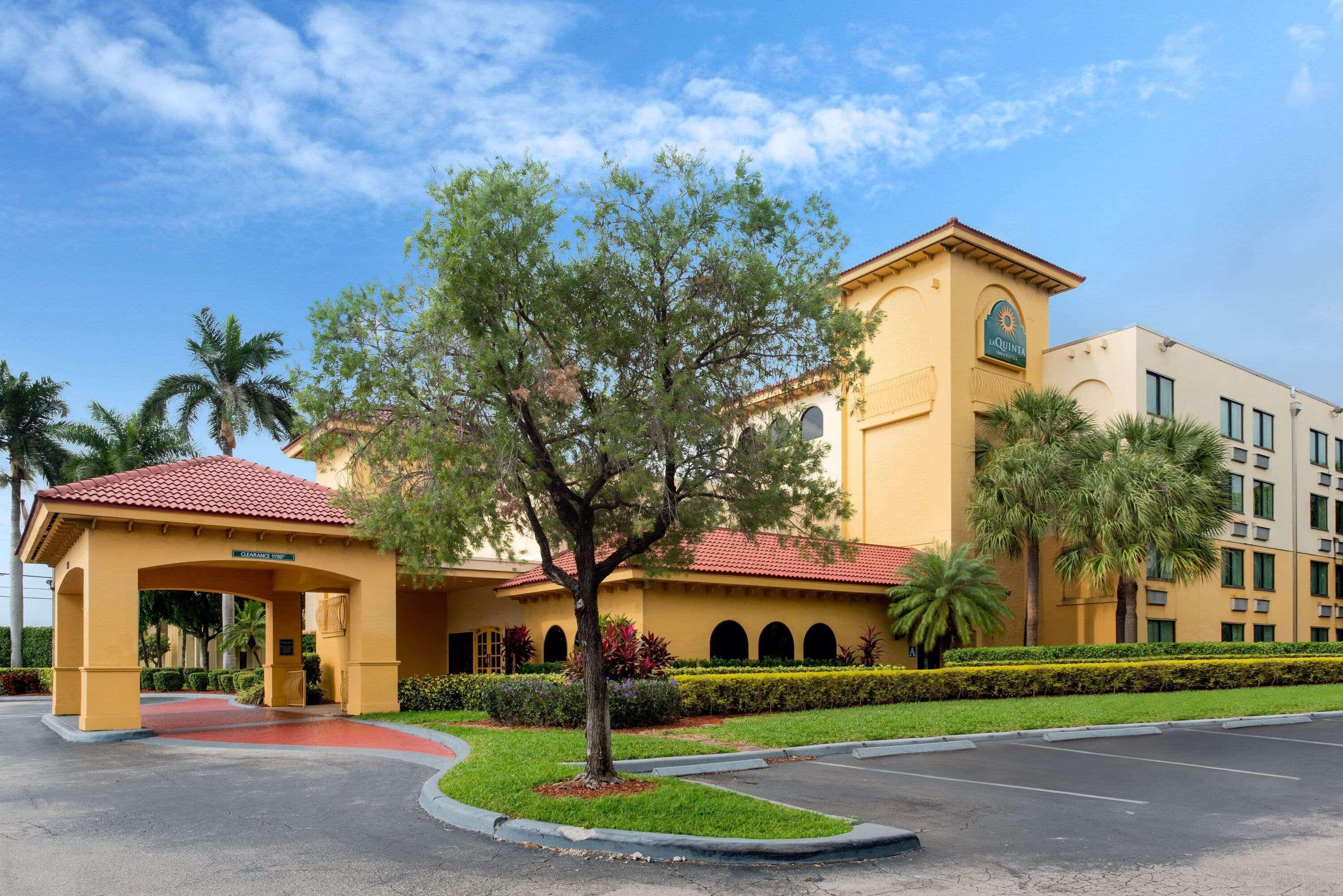 La Quinta By Wyndham Ft Lauderdale Cypress Creek Otel Fort Lauderdale Dış mekan fotoğraf